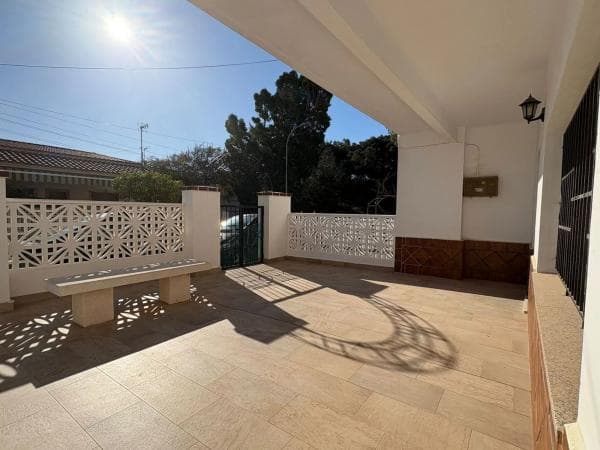 Chalet adosado thumbnail 2
