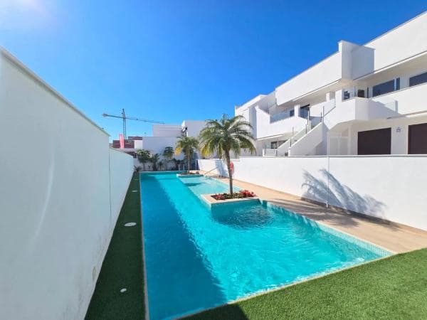 Venta de piso en Calle la Paz, Pilar de la Horadada
thumbnail 2