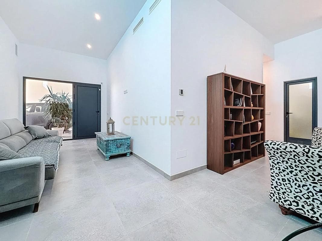 Sale of independent chalet in Avenida del Recorral, 13, Rojales
photo 2