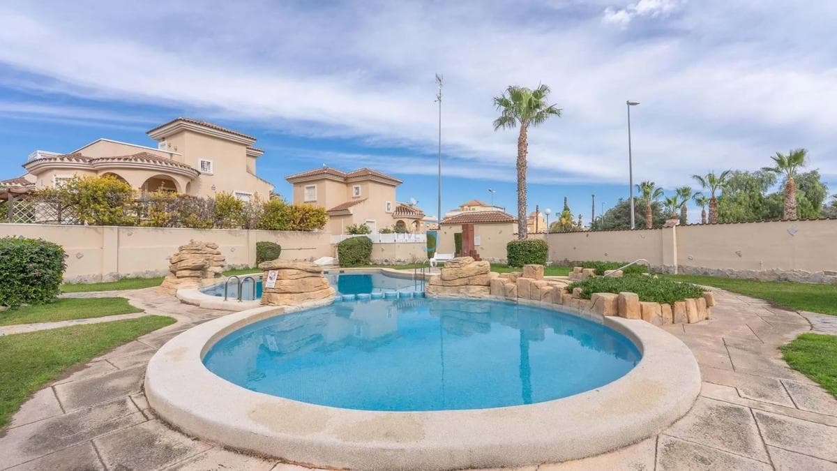 Venta de chalet independiente en Barrio Lo Marabú, Rojales
photo 4