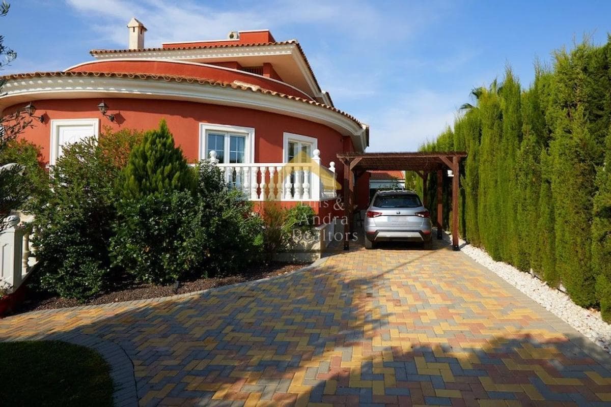 Venta de chalet independiente en Barrio Centro de la Ciudad Quesada, Rojales
photo 3