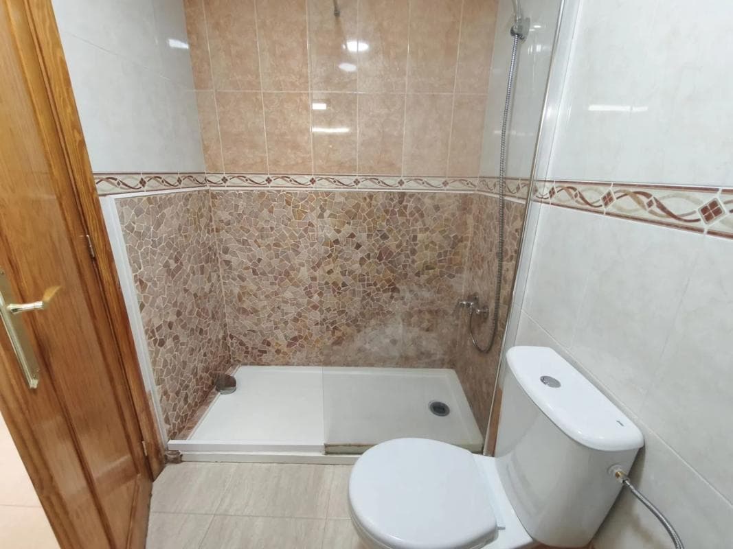 Propiedades en venta y alquiler en España photo 5