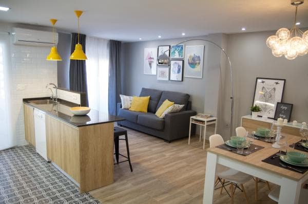Venta de piso en Calle Pedreguer, 5, Alicante / Alacant
photo 1