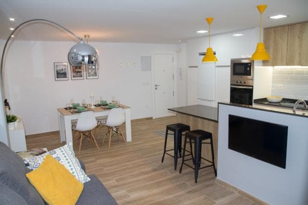 Venta de piso en Calle Pedreguer, 5, Alicante / Alacant
thumbnail 1
