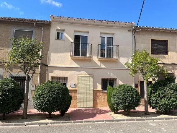Chalet adosado en calle Ancha photo 1