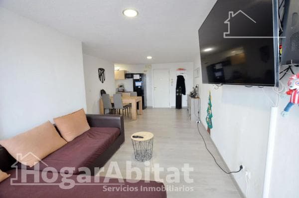 Venta de piso en Calle Pintor Pedro Camacho, Alicante / Alacant
photo 1