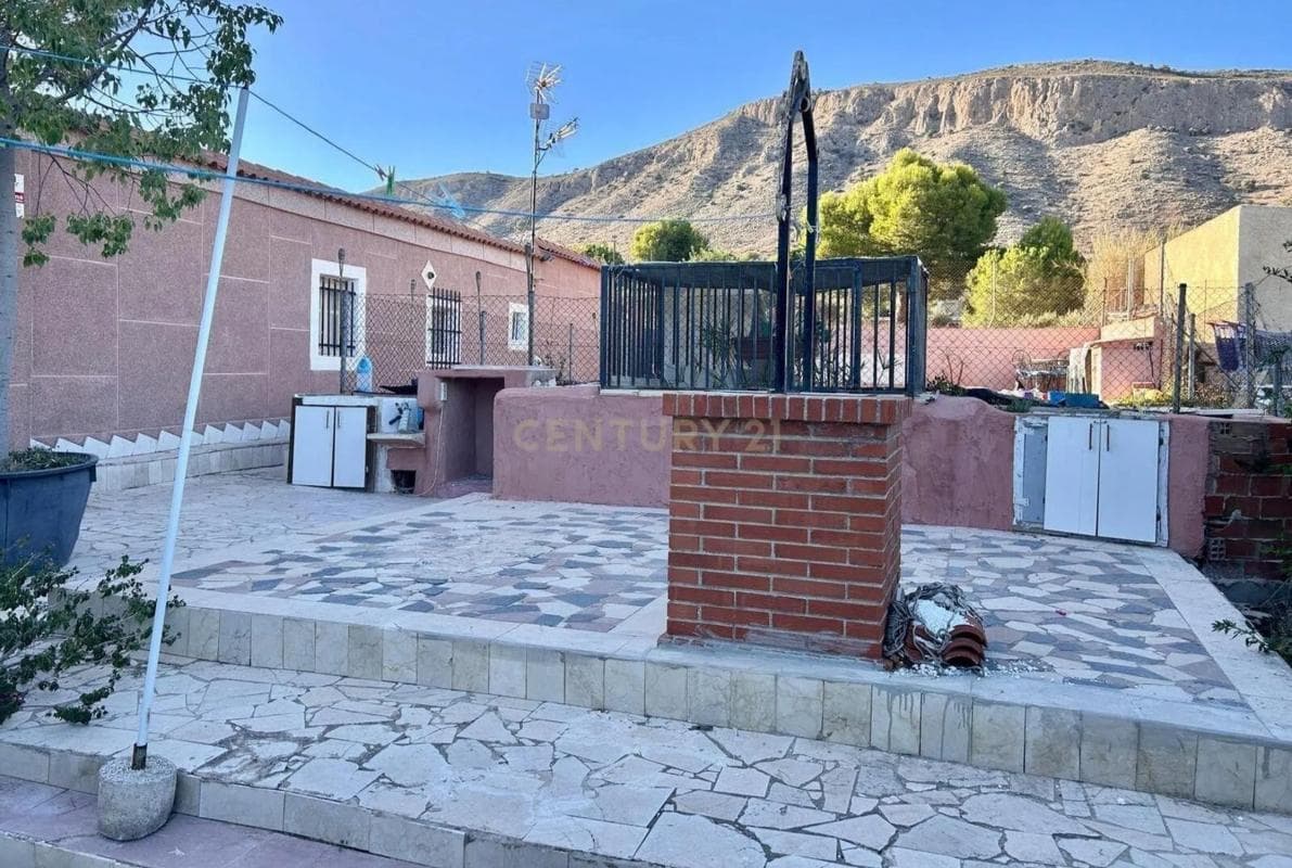 Propiedades en venta y alquiler en España photo 2