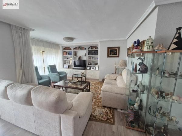 Venta de piso en Barrio Benalúa, Alicante / Alacant
thumbnail 1