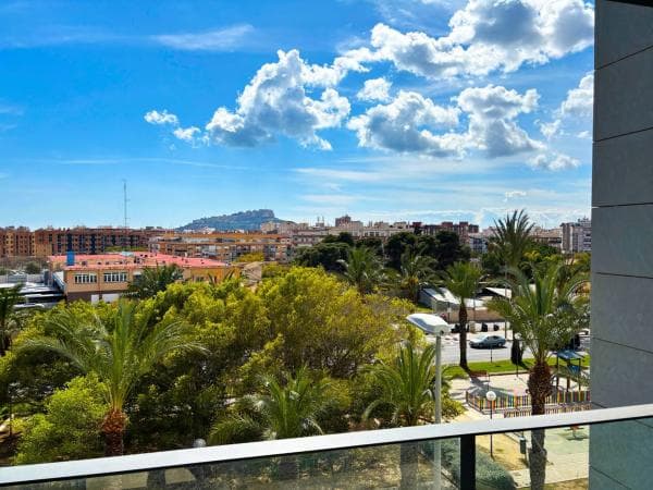 Venta de piso en Calle Granja de Rocamora, 4, Alicante / Alacant
photo 1