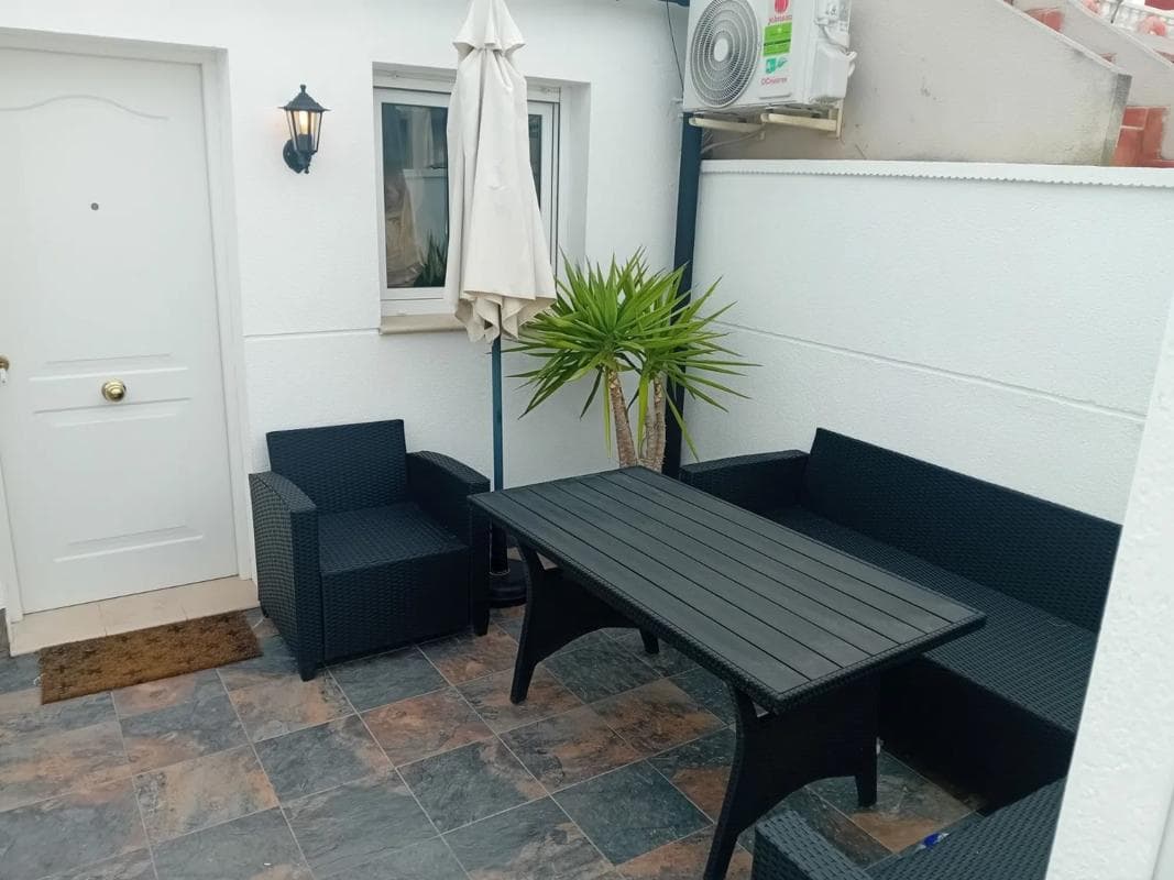 Venta de chalet independiente en Barrio La Siesta - El Salado - Torreta, Torrevieja
photo 2