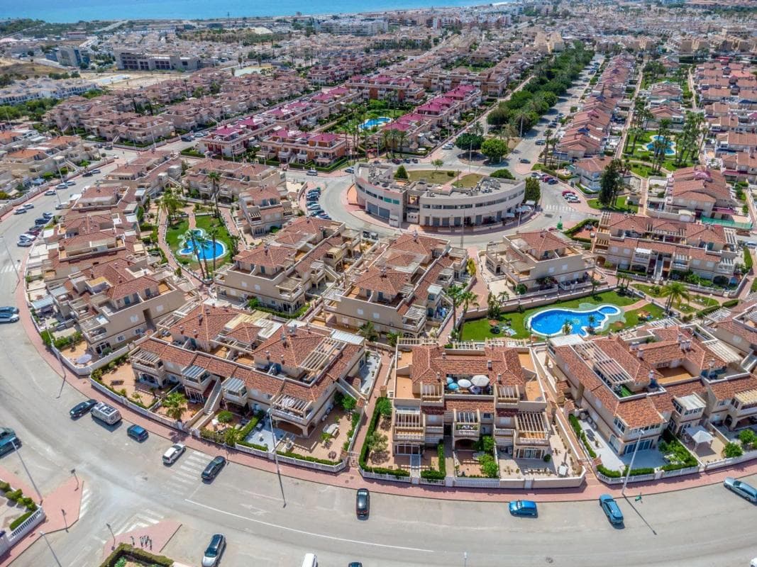 Venta de duplex en Barrio Zeniamar, Orihuela photo 4