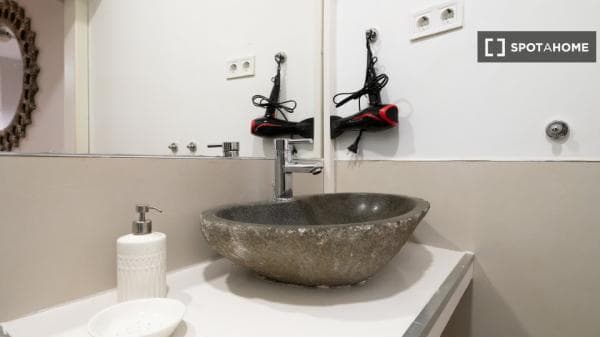 Estudio en alquiler en C. de Buenavista, Madrid photo 1