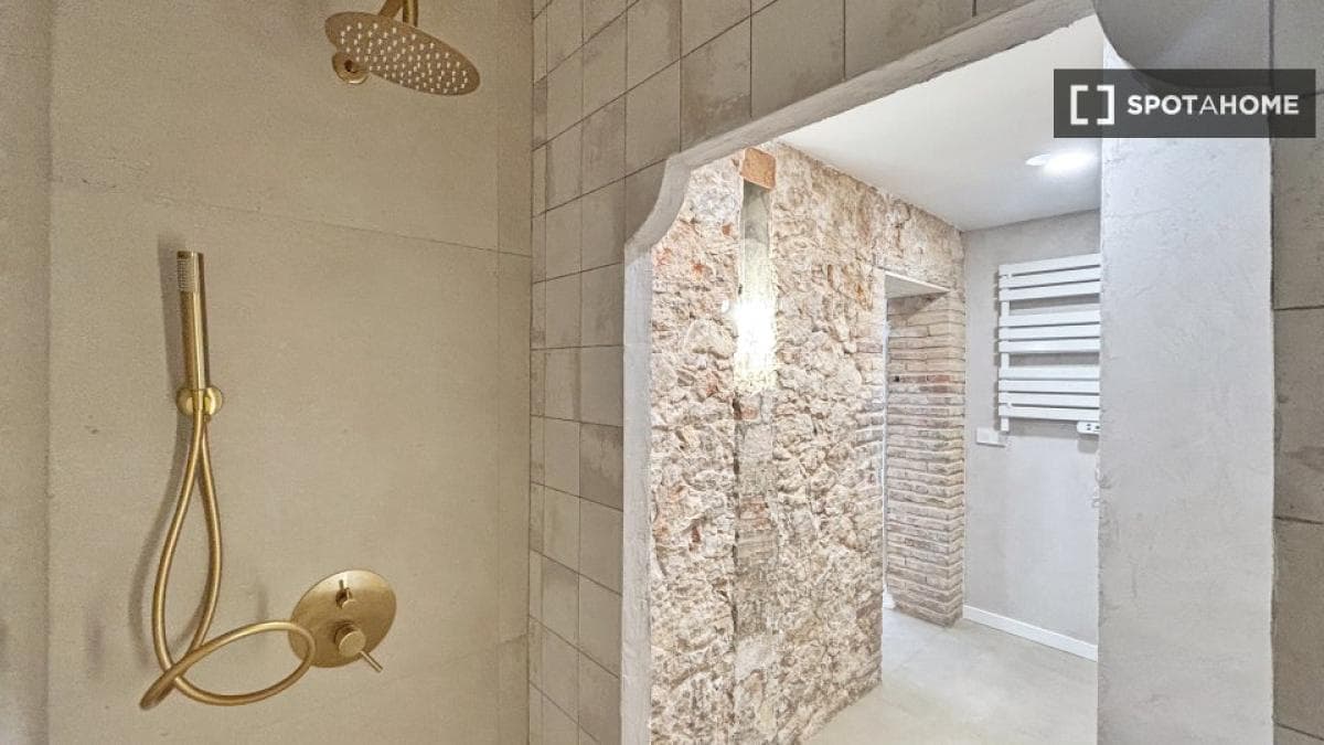 Properties for sale and rent in Spain photo 5