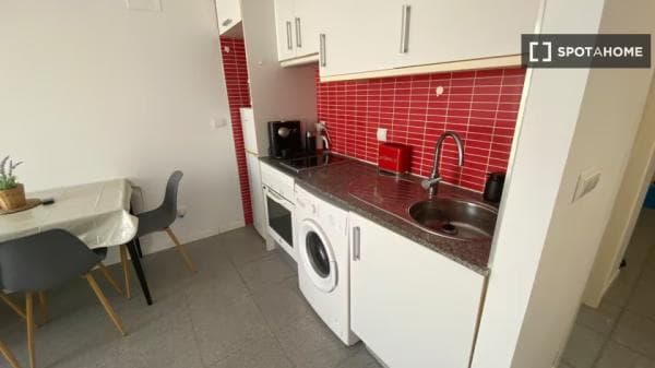 Piso en alquiler en Av. del Cid , València photo 1