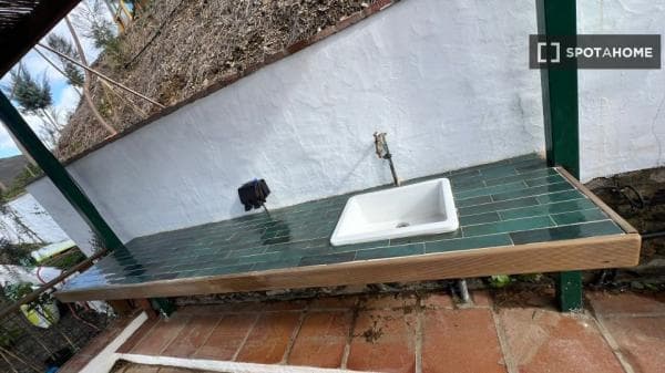 Apartment for rent in Cam. del Fiscal , Málaga thumbnail 2