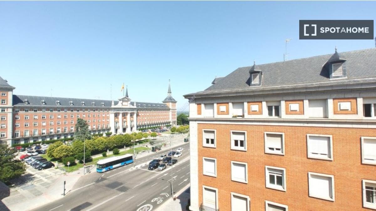 Properties for sale and rent in Spain photo 5
