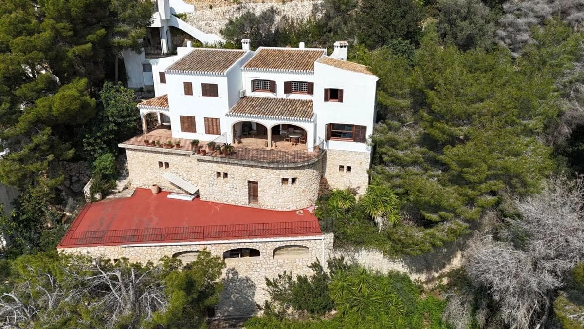 Propiedades en venta y alquiler en España photo 2