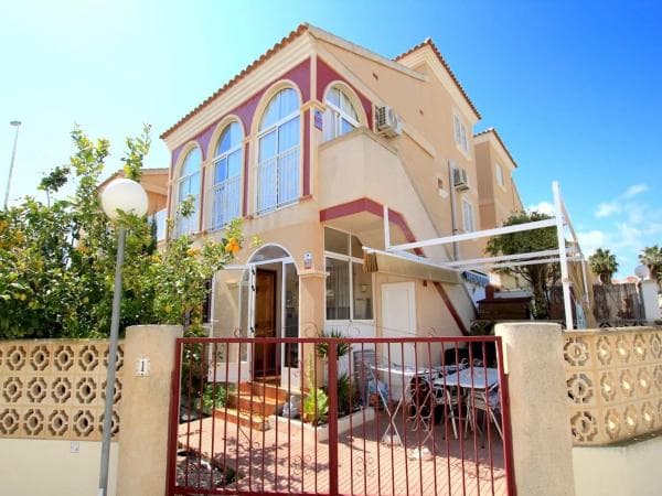 Дуплекс на продажу в Calle de Las Dalias, Ориуэла photo 1
