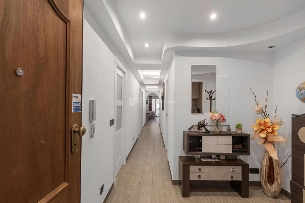 Venta de piso en Calle Joaquín Chapaprieta, Torrevieja
photo 3