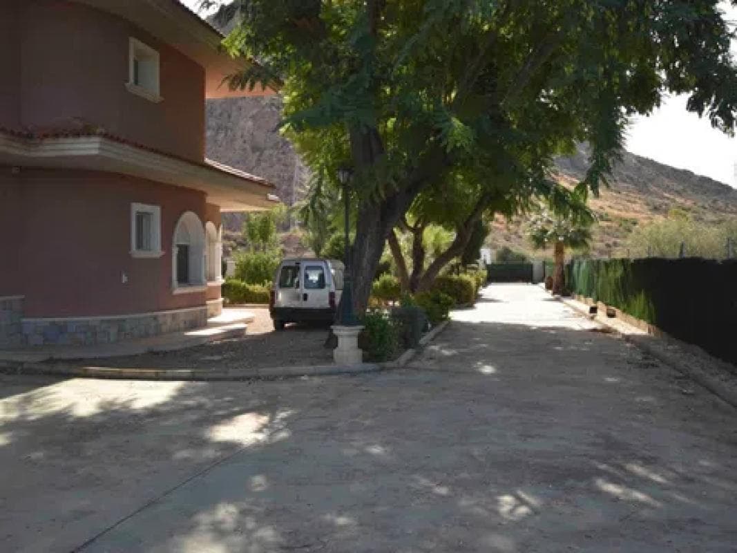 Propiedades en venta y alquiler en España photo 5