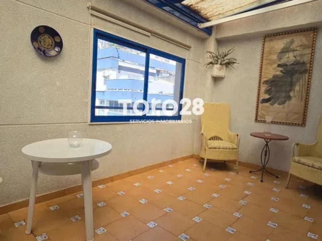 Sale of apartment in Calle Arquitecto Morell, Alicante
photo 3