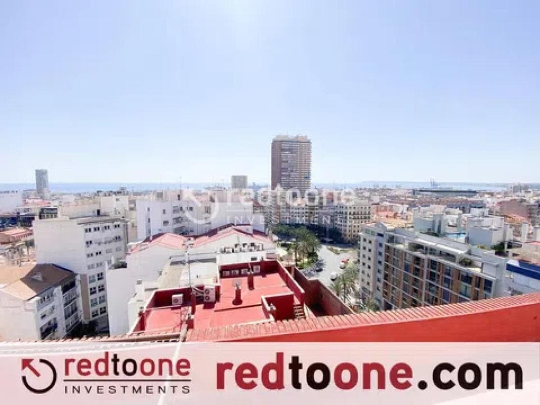 Venta de piso en Barrio Mercado, Alicante / Alacant
photo 2