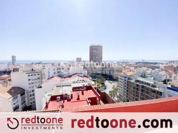 Venta de piso en Barrio Mercado, Alicante / Alacant
thumbnail 1