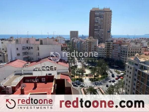Venta de piso en Barrio Mercado, Alicante / Alacant
thumbnail 2