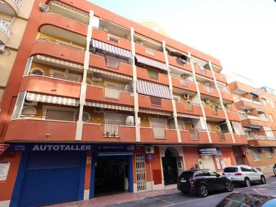 Venta de piso en Calle Bergantin, Torrevieja
photo 4
