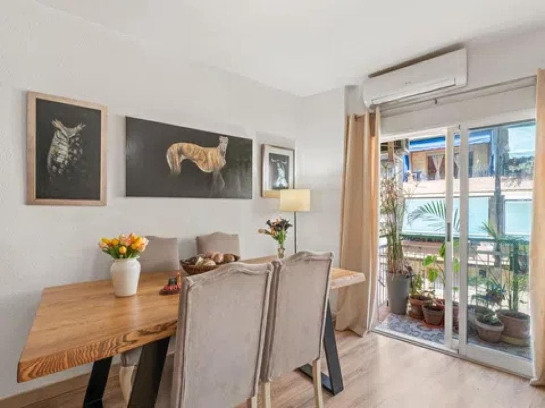 Продажа квартиры на Barrio Carolinas Altas, Аликанте / Алакант
photo 2