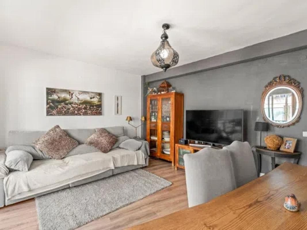 Продажа квартиры на Barrio Carolinas Altas, Аликанте / Алакант
photo 3