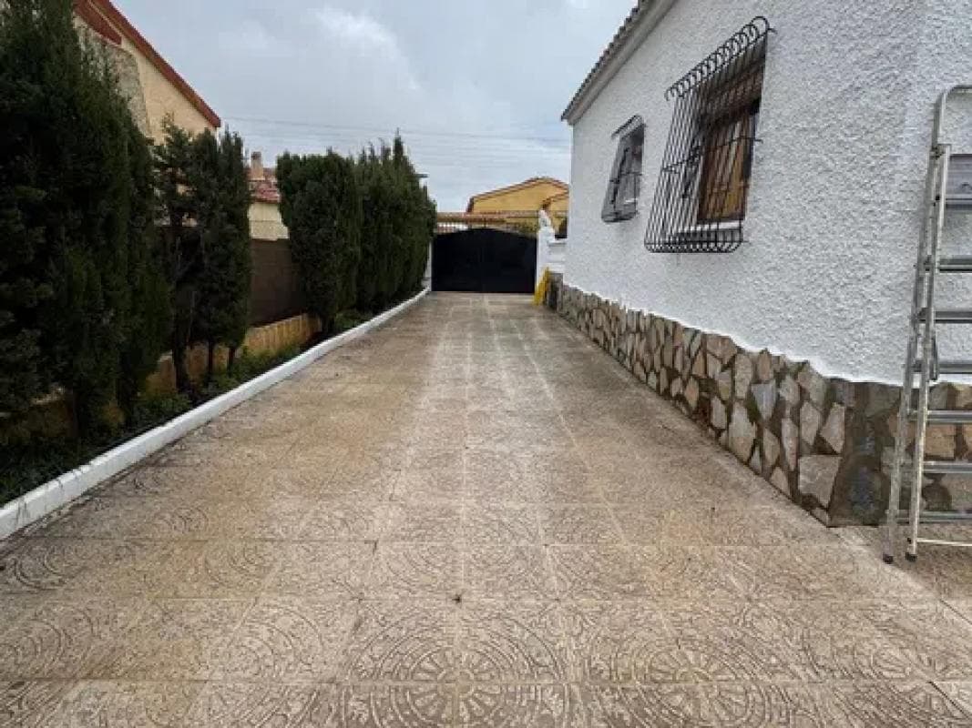 Propiedades en venta y alquiler en España photo 3