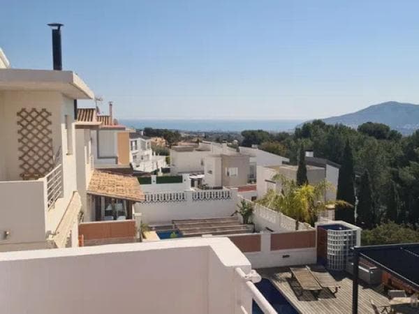 Casa independiente en calle Serra Grossa thumbnail 2