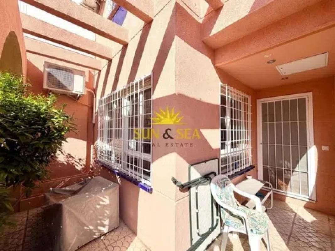 Venta de chalet independiente en Barrio La Siesta - El Salado - Torreta, Torrevieja
photo 2
