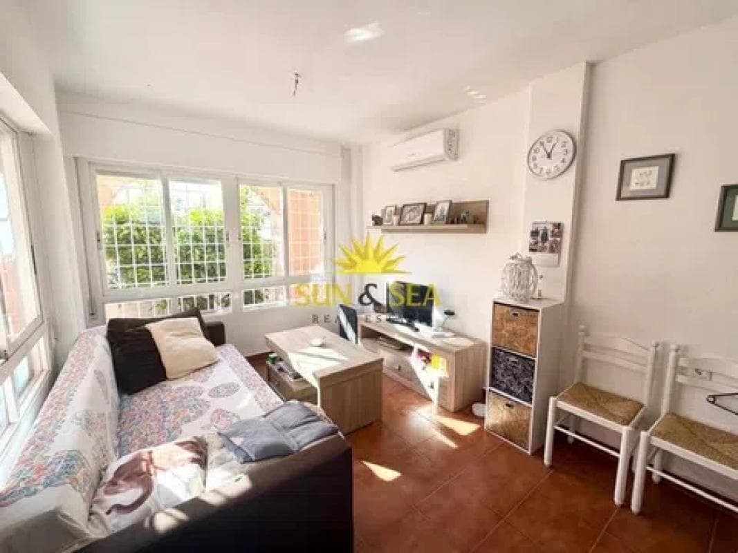 Venta de chalet independiente en Barrio La Siesta - El Salado - Torreta, Torrevieja
photo 4