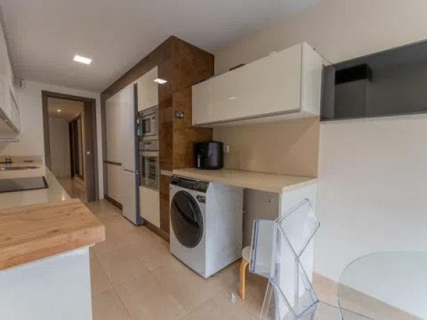 Venta de piso en Barrio Vistahermosa, Alicante / Alacant
thumbnail 1