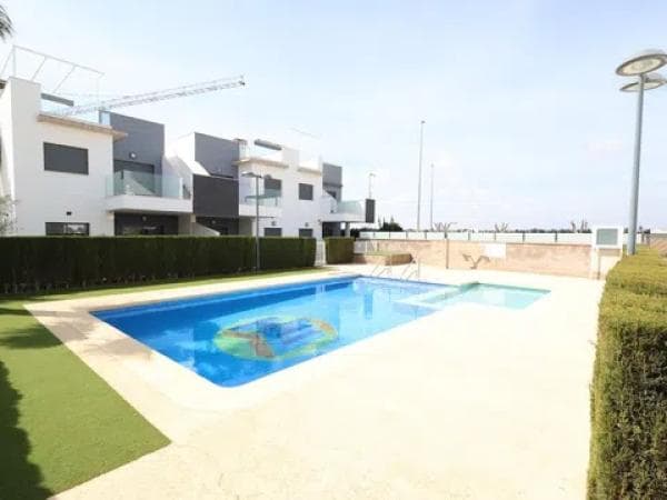 Chalet adosado thumbnail 1