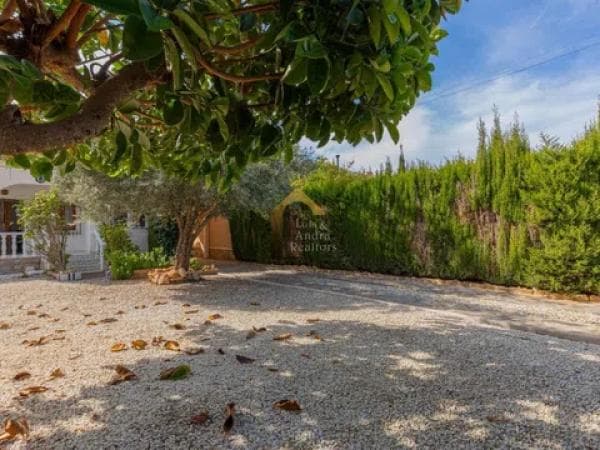 Chalet independiente en venta en Barrio La Siesta - El Salado - Torreta, Torrevieja
thumbnail 2