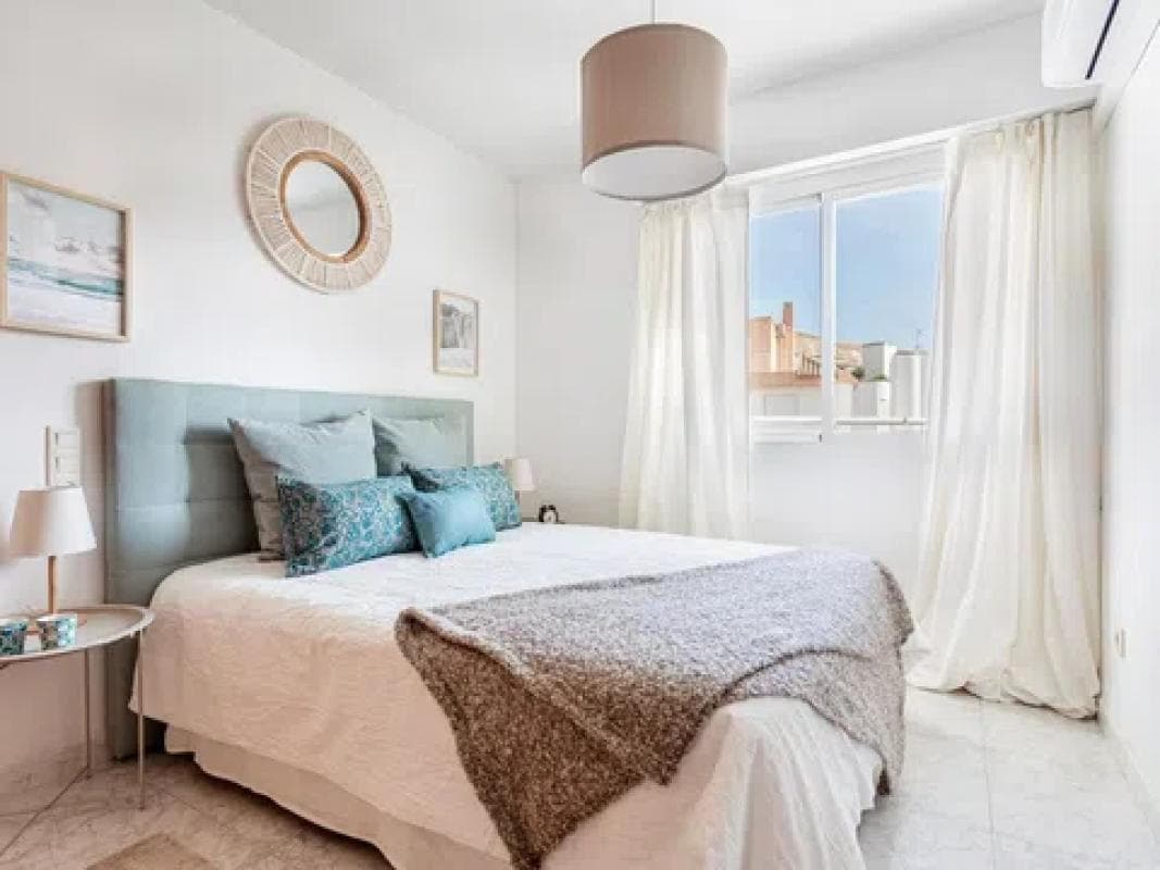 Sale of apartment in Calle Cigonya, Denia
photo 2