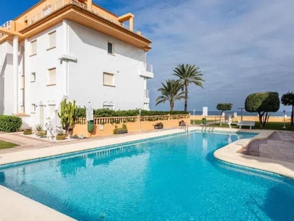 Sale of flat in Calle Cigonya, Denia
thumbnail 2