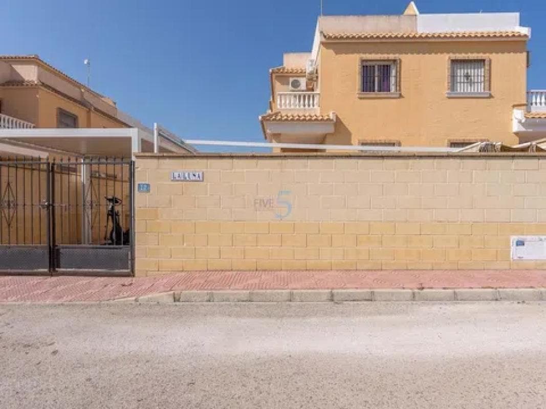 Venta de chalet independiente en Barrio Lo Marabú, Rojales
photo 5