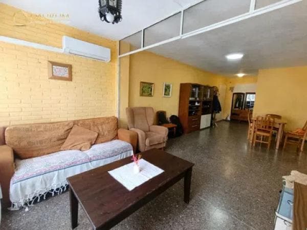 Продажа квартиры на Avenida de Antonio Ramos Carratalá, Аликанте / Алакант
thumbnail 1