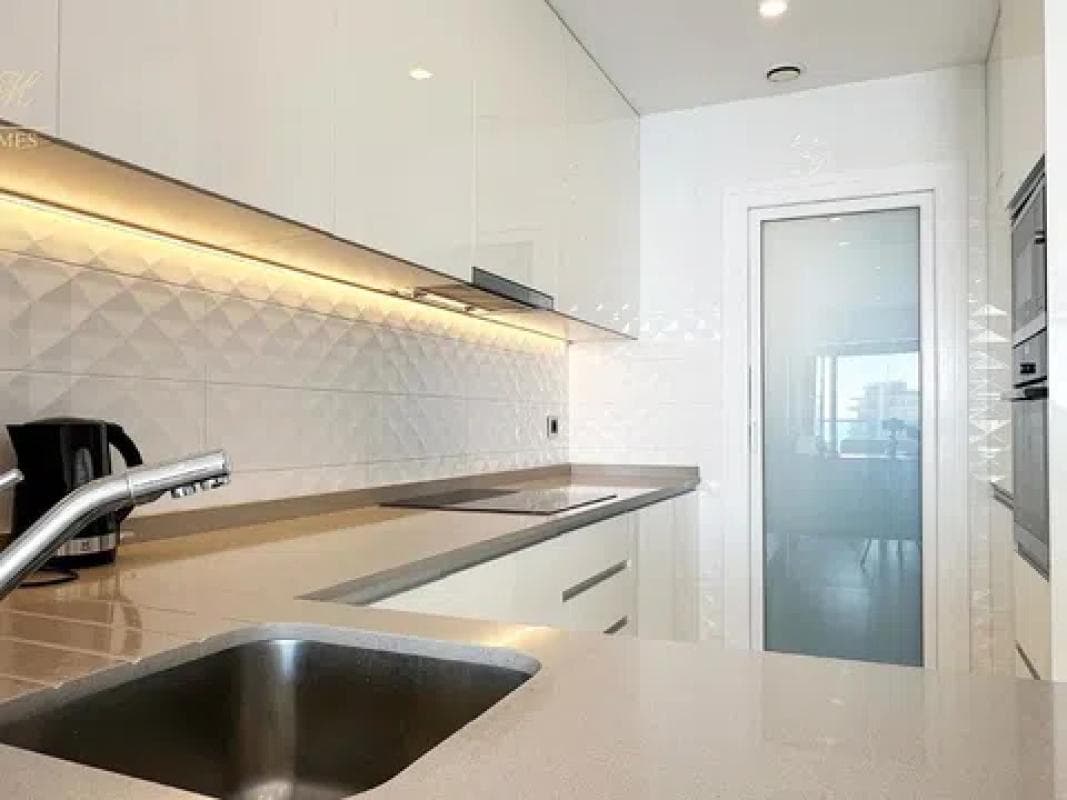 Venta de piso en Avenida Murtal, Benidorm
photo 3