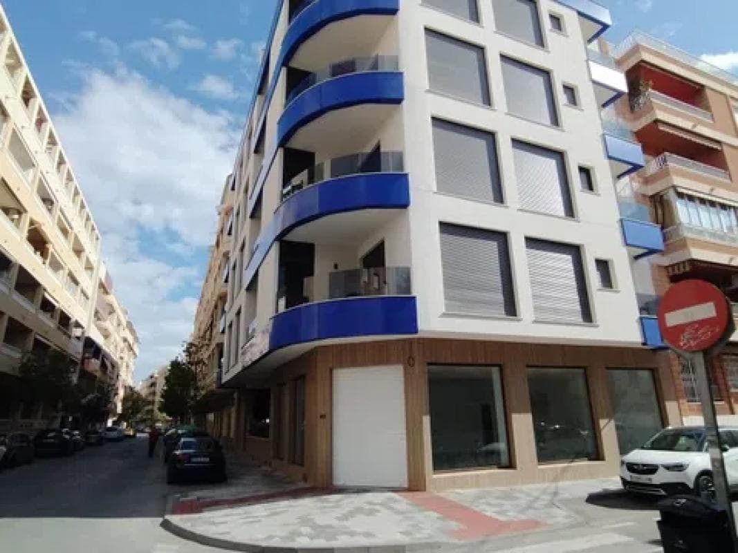 Sprzedaż mieszkania w C. RAMON GALLUD ESQ RADIO MURCIA, Torrevieja
photo 5