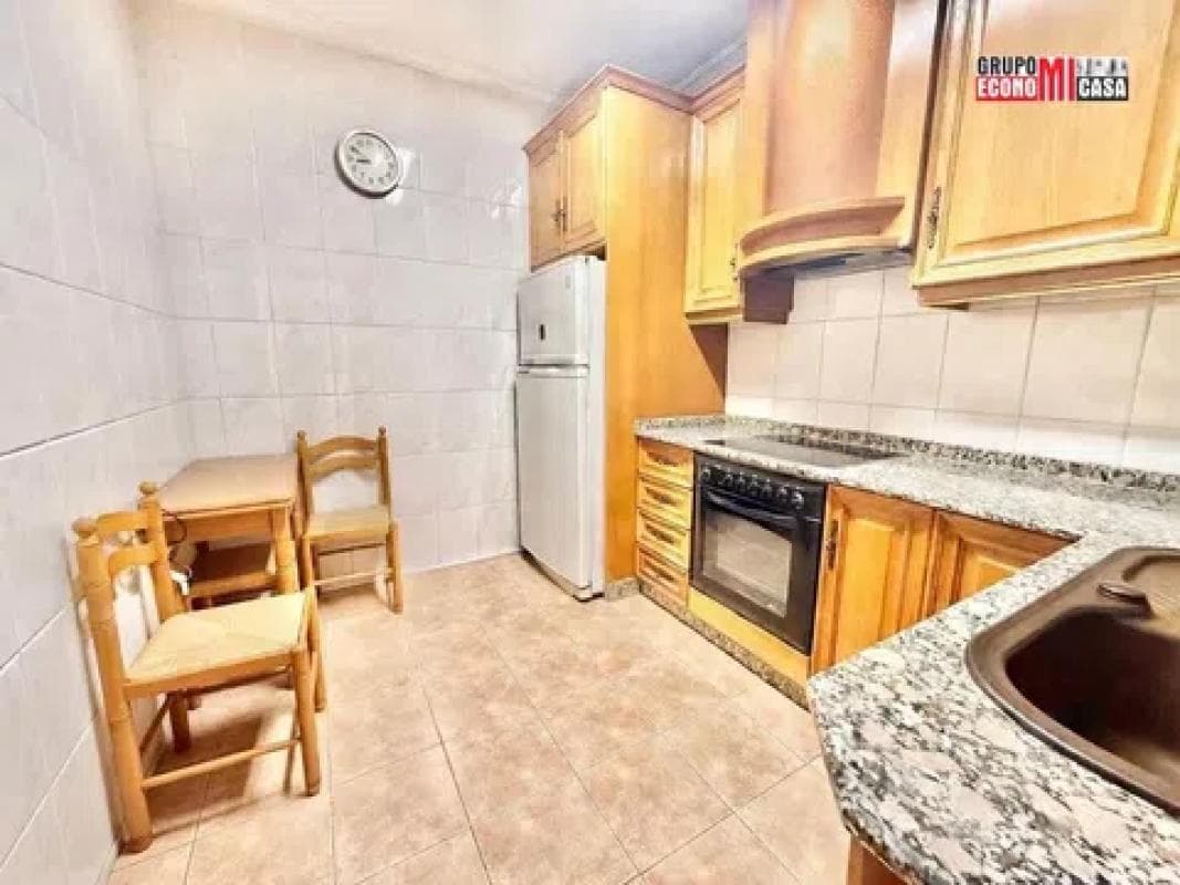 Venta de chalet adosado en Centro , San Vicente del Raspeig photo 5