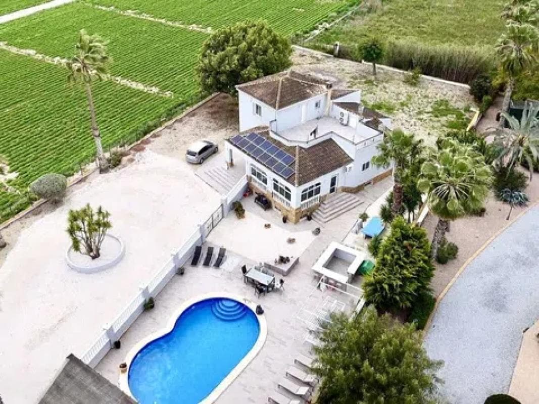 Property photo 3