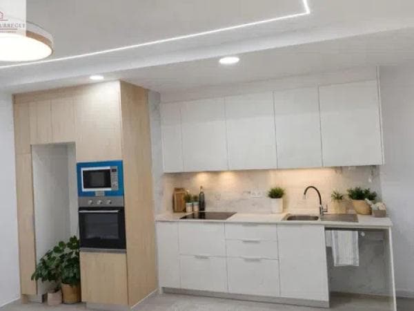Venta de piso en Calle Girona, Alicante / Alacant
photo 1