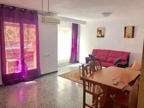 Venta de piso en Calle Nou D'Octubre s/n, Alicante / Alacant
photo 1