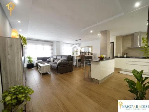 Venta de piso en Calle de Rafael Asín, Alicante / Alacant
photo 1