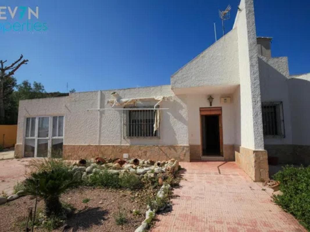 Propiedades en venta y alquiler en España photo 2